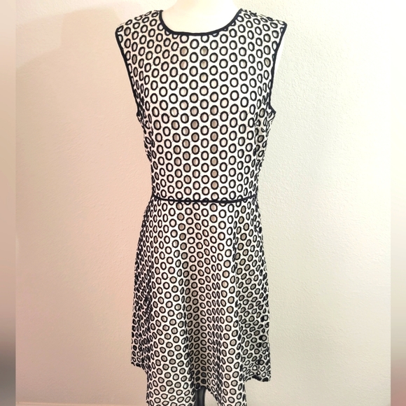J.CREW Woman's Black & White Eyelet Dress size 10T - Picture 15 of 15